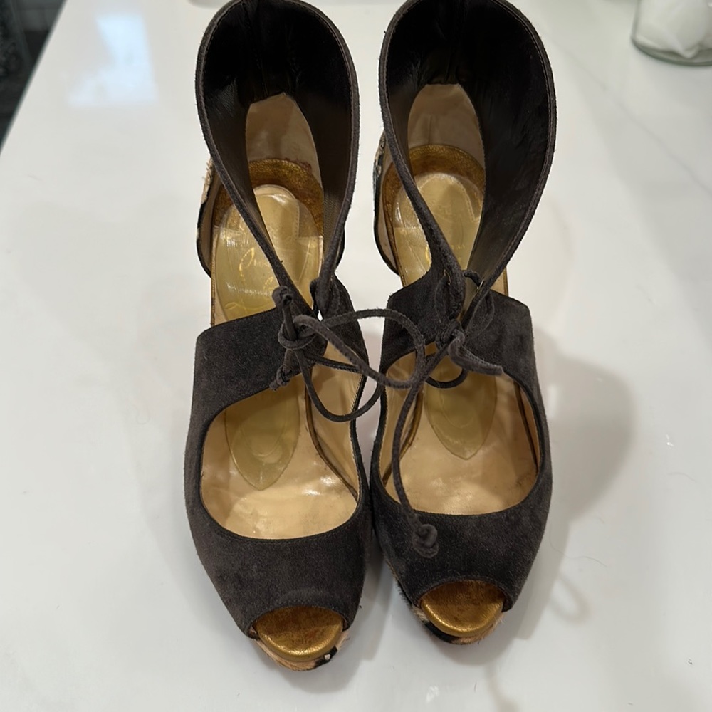 Louboutin Campanina 120 calf skin with fur detailing size 36.5